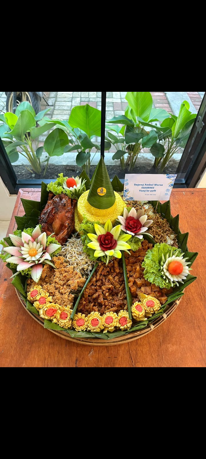 Paket tumpeng 10 porsi